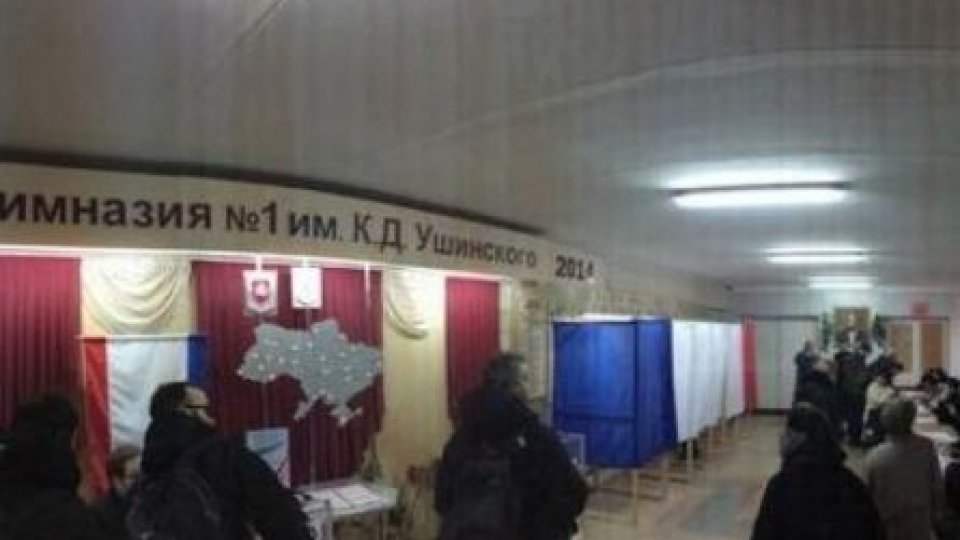 Crimeea a ales alipirea la Federaţia Rusă