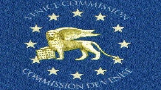 Comisia de la Veneţia, aviz pozitiv proiectului de revizuire a Constituţiei