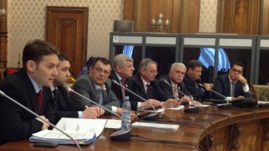 Noii miniştri au prezentat priorităţile Guvernului Ponta III