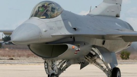 Victor Ponta, copilot pe un avion amercian F 16