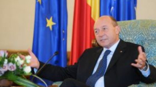 Președintele Băsescu îi cere lui Putin să condamne acțiunile separatiștilor din Donesk 