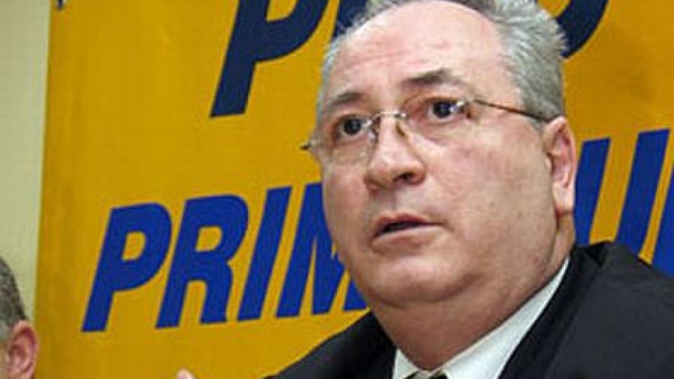 PNL, de acord cu demisia de onoare a preşedintelui Băsescu, dar cer şi demisia lui Ponta