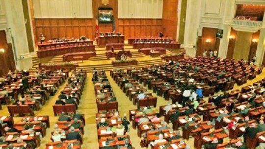Şedinţă comună a Parlamentului pentru demisia preşedintelui