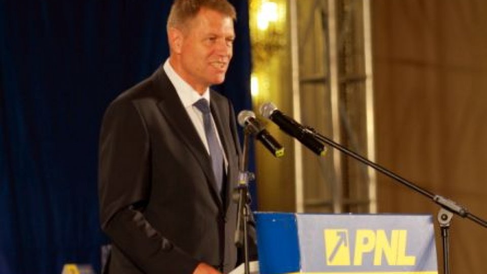 Iohannis, ales președintele PNL. Liberalii fuzionează cu PDL, sub numele PNL