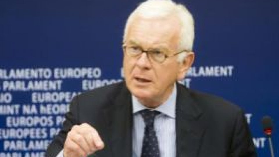 Pöttering: UE nu trebuie să îngrădească libera circulaţie a cetăţenilor