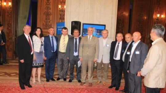 Primari și membri județeni ai PNL Bistrița, alături de Tăriceanu