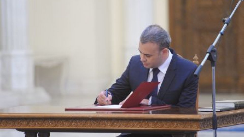 Noul ministru al Bugetului, Darius Vâlcov,  a depus jurământul 