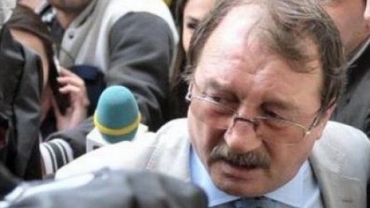 Mircea Băsescu rămâne după gratii