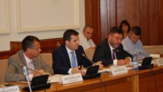 Daniel Constantin anunţă dezbatere publică pe tema cultivării de soia modificată