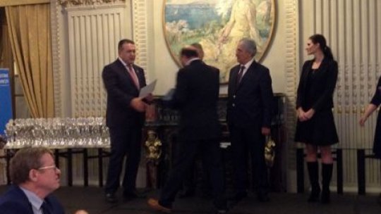 Radio România Actualităţi, premiat pentru obiectivitate şi profesionalism