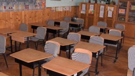 Luni, zi liberă pentru elevii din Capitală. Este Ziua Mondială a Educaţiei