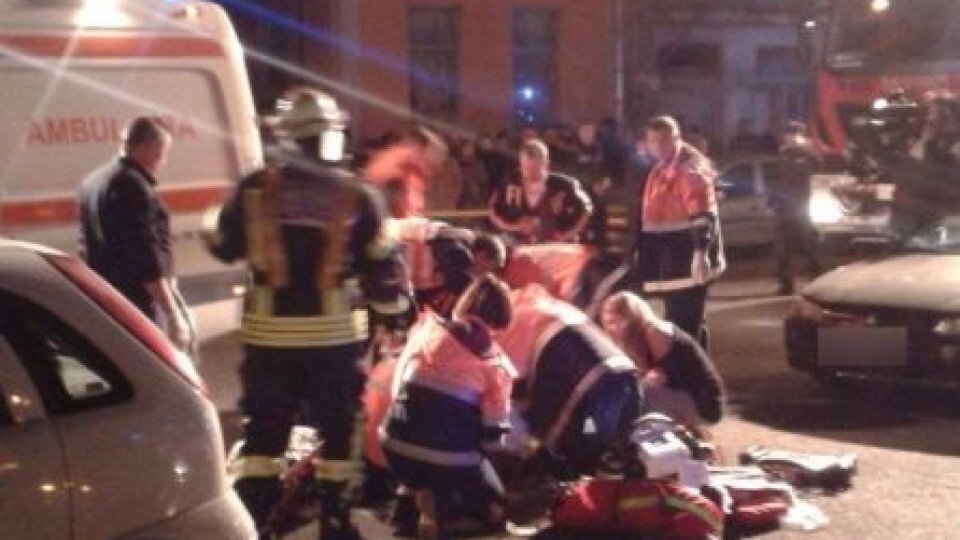 90 de persoane în stare gravă, după incendiul din Clubul Colectiv