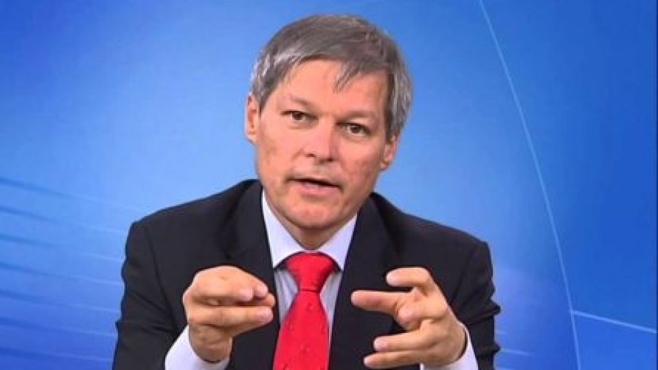 Dacian Cioloș își prezintă echipa guvernamentală