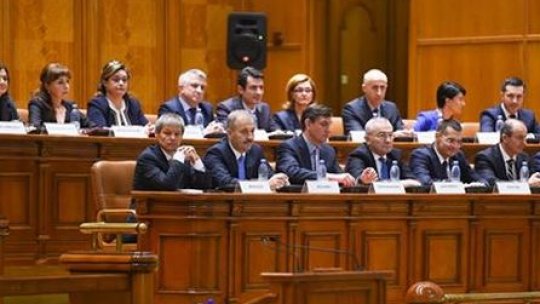 Noii miniştri îşi preiau mandatele