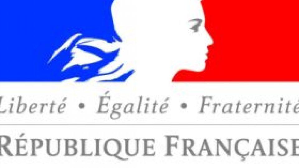 Ambasada Franţei a coborât drapelele în bernă