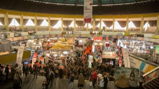 Campania umanitară "Lacrimile îngerilor", la Gaudeamus