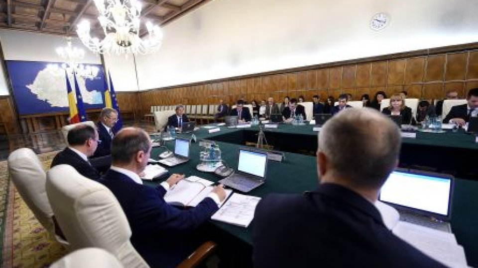 Şedinţă informală de guvern. Prima evaluare a bugetului pe 2016