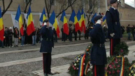 Ceremonial militar de arborare a drapelului național, la Alba Iulia