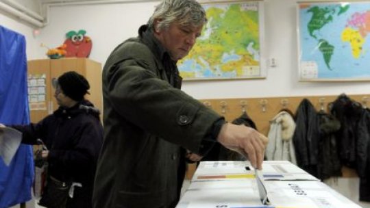 Autoritatea Electorală: A crescut numărul cetăţenilor cu drept de vot