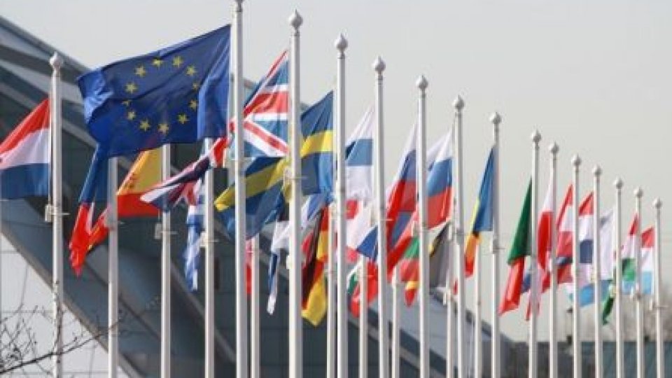UE caută modalităţi de blocare a finanţării terorismului