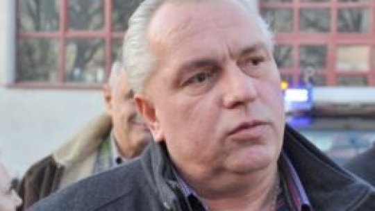 Nicuşor Constantinescu, suspendat din funcţie