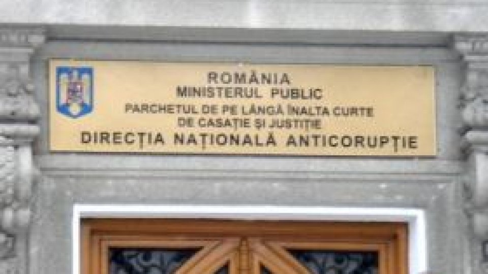 Avocata Alinei Bica, sub control judiciar