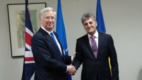 Ministrul Apărării al Marii Britanii, Michael Fallon, în România