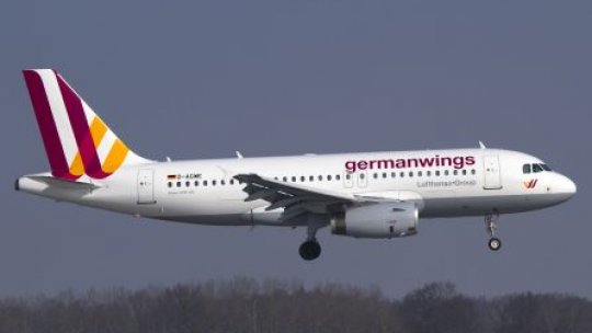 Politicienii români transmit mesaje de condoleaţe familiilor victimelor accidentului aviatic
