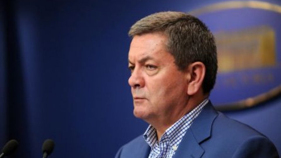 Ministrul Transporturilor se întâlneşte cu reprezentanţii TAROM