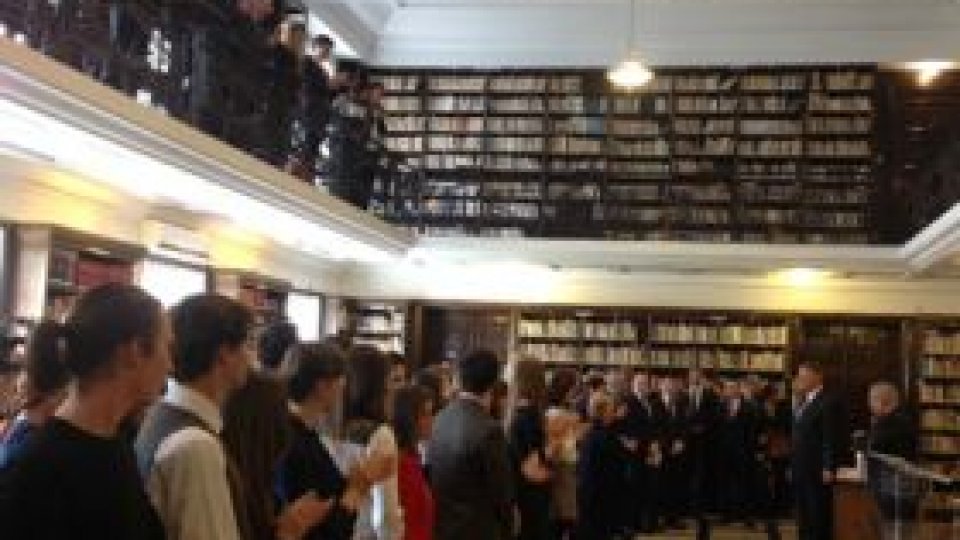 Klaus Iohannis, întâlnire cu studenţii români din Italia