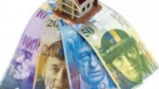 FMI: România, ţara cu cele mai mici credite în franci elveţieni