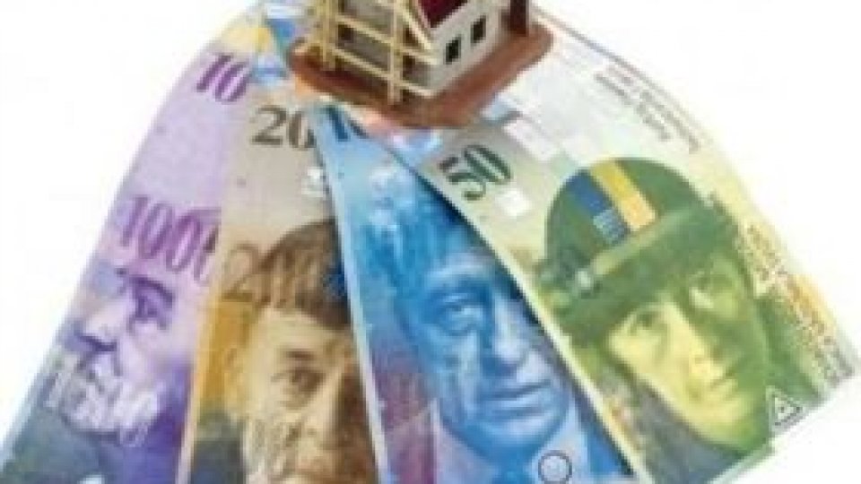 FMI: România, ţara cu cele mai mici credite în franci elveţieni
