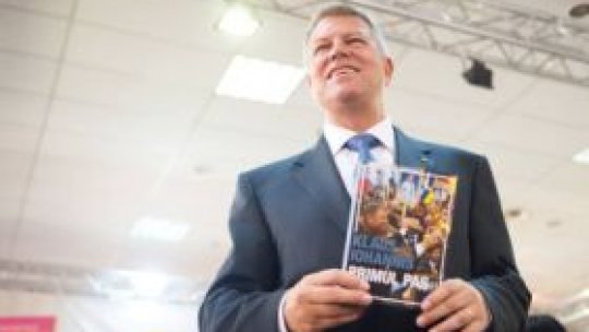AUDIO Președintele Iohannis și-a lansat volumul "Primul pas"