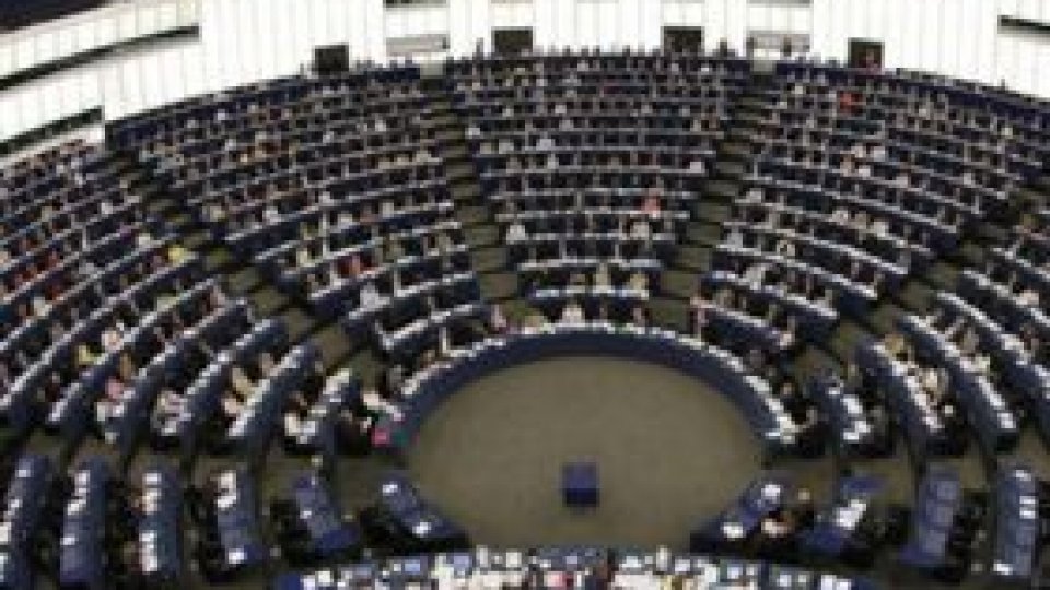 Programul de distribuire a laptelui şi fructelor în şcoli, pe agenda Parlamentului European