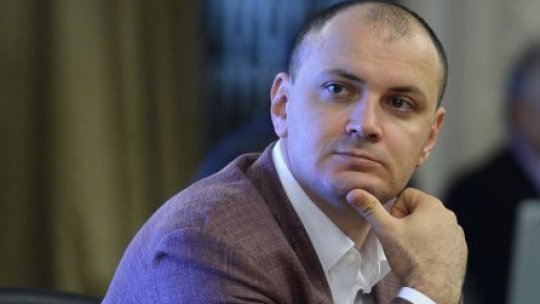 Sebastian Ghiţă, interdicţie de a părăsi Ploieştiul şi de a-şi exercita funcţia