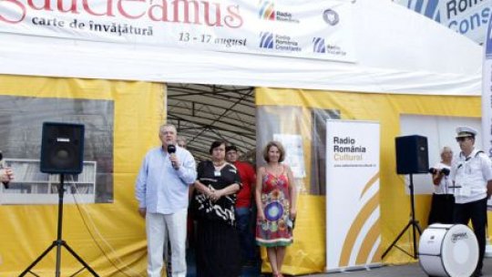 Târgul Gaudeamus şi-a deschis porţile la Mamaia