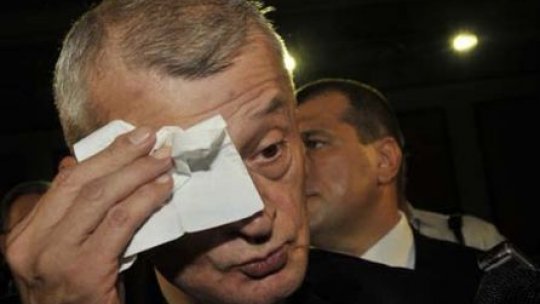 Primarul Sorin Oprescu a fost suspendat din funcţie