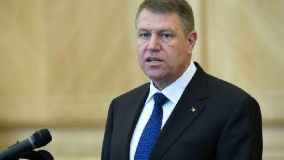 Preşedinntele Iohannis revine în ţară
