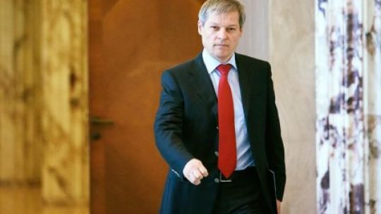 Premierul Dacian Cioloş, în vizită la militarii români din Bosnia - Herţegovina