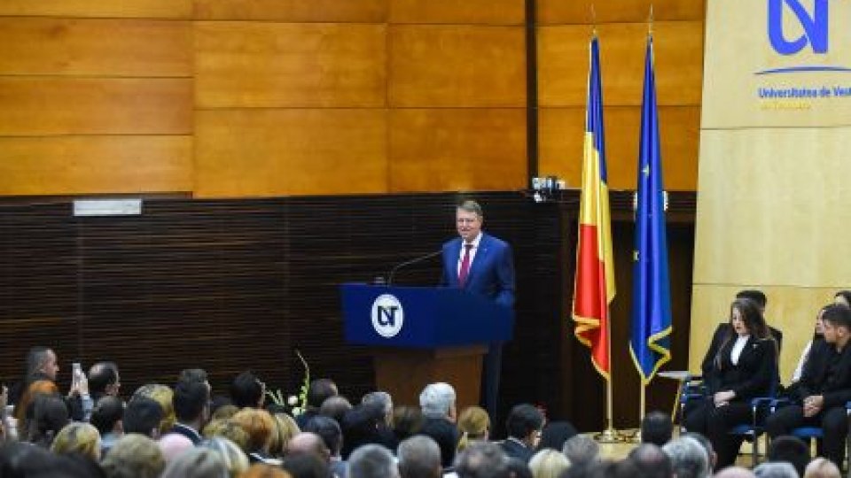 Ce mesaje au transmis președintele și premierul la deschiderea anului universitar