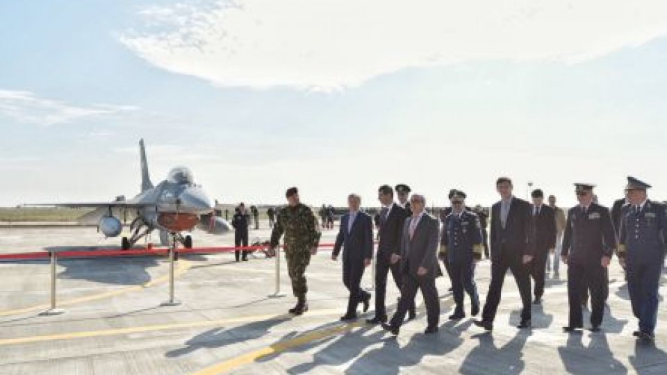 Avioanele de luptă F-16 au intrat în dotarea Armatei Române