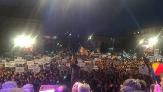 Peste 20.000 de oameni, la mitingul PNL de lansare a candidaților
