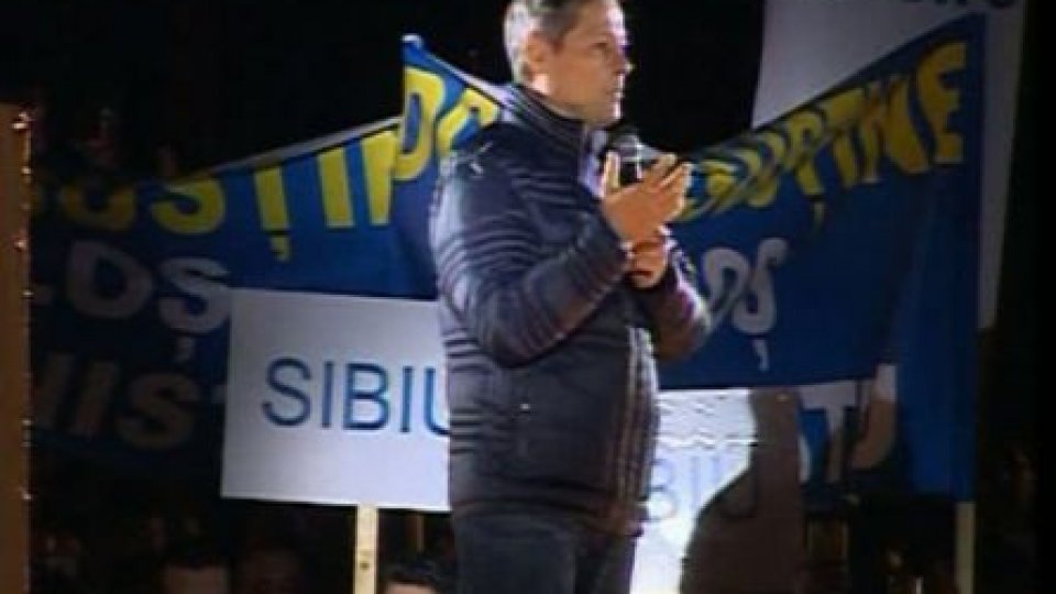 Cioloş la mitingul PNL: Schimbarea, astăzi,  începe cu noi înşine