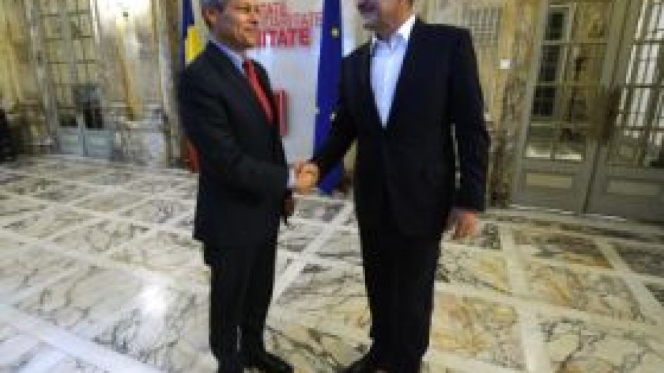 Discuţie telefonică Dragnea - Cioloș pe amânarea reducerii TVA