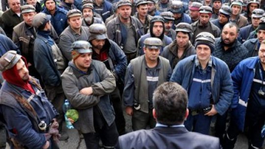 Peste 1.000 de mineri au protestat la Petroșani