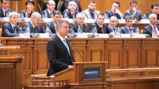 Preşedintele se adresează luni, Parlamentului