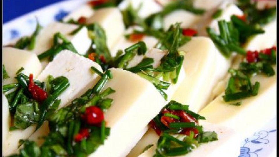 ANSVSA: Produsul notificat de italieni nu este din lapte de oaie, ci din lapte de vacă