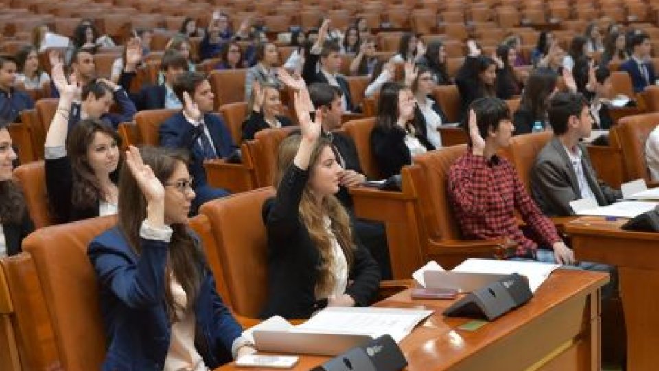 Camera Deputaţilor îşi deschide  porţile pentru copii