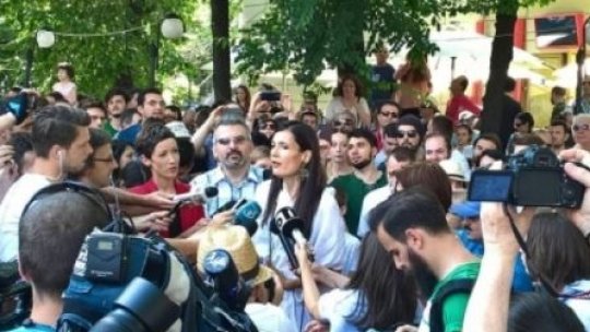 Protest în Bucureşti pentru renumărarea voturilor în sectorul 1