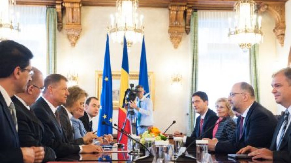 Întâlnire de urgenţă preşedinte-premier-partide la Bucureşti pe tema BREXIT-ului